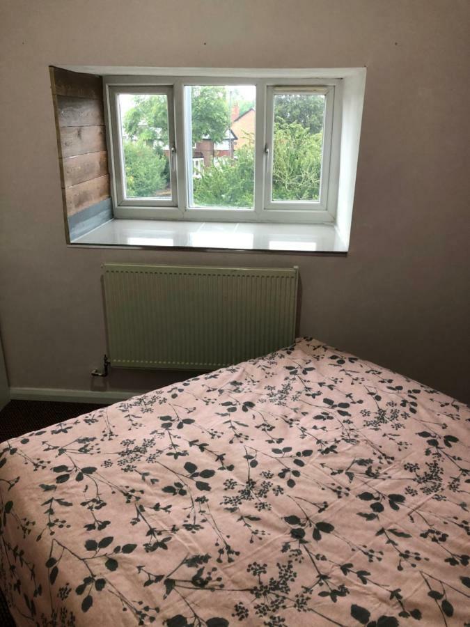 Treetops Flat2 Hall Green B28 Бирмингем Экстерьер фото
